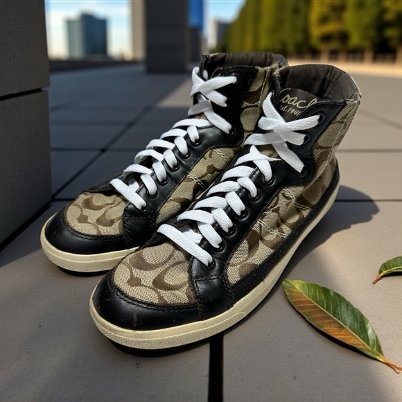 Coach Ellis Signature High-Top Canvas Sneakers Brown and Tan Women's 7B - Picture 1 of 8